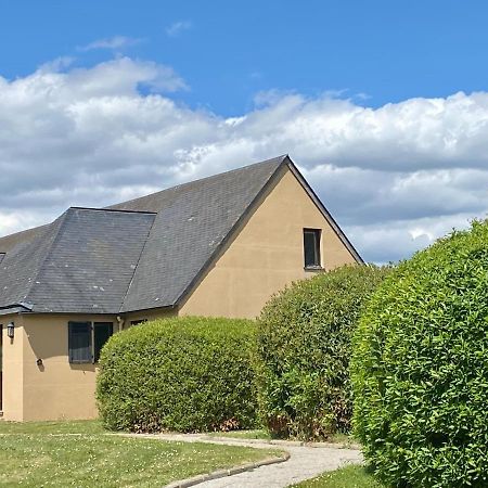 Cottage Anadwen Au Pied Du Lac Au Duc Et Son Golf Ploërmel エクステリア 写真