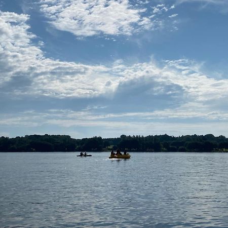 Cottage Anadwen Au Pied Du Lac Au Duc Et Son Golf Ploërmel エクステリア 写真